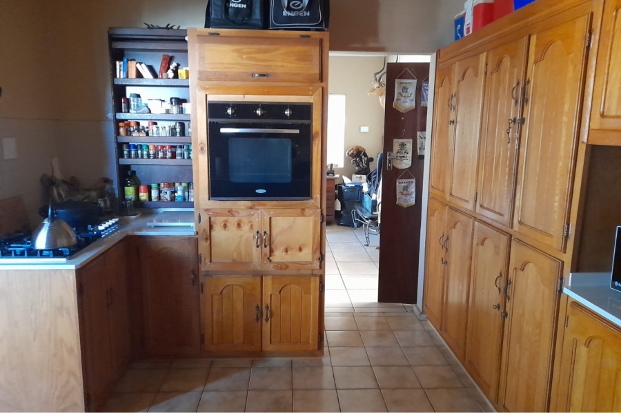 3 Bedroom Property for Sale in Flimieda North West